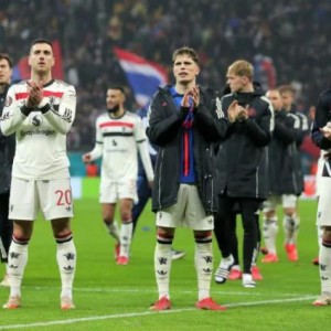 开云体育-中国官网登录入口-不败之身直升欧联杯16强！解放梅努曼联再胜