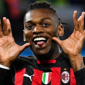 税后年薪700万欧 莱昂续约一事欧冠半决赛前官宣