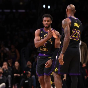 Kaiyun开云官方网站中国登录-铁林：詹姆斯应该带上布朗尼回骑士 就像字母哥带兄弟在密尔沃基